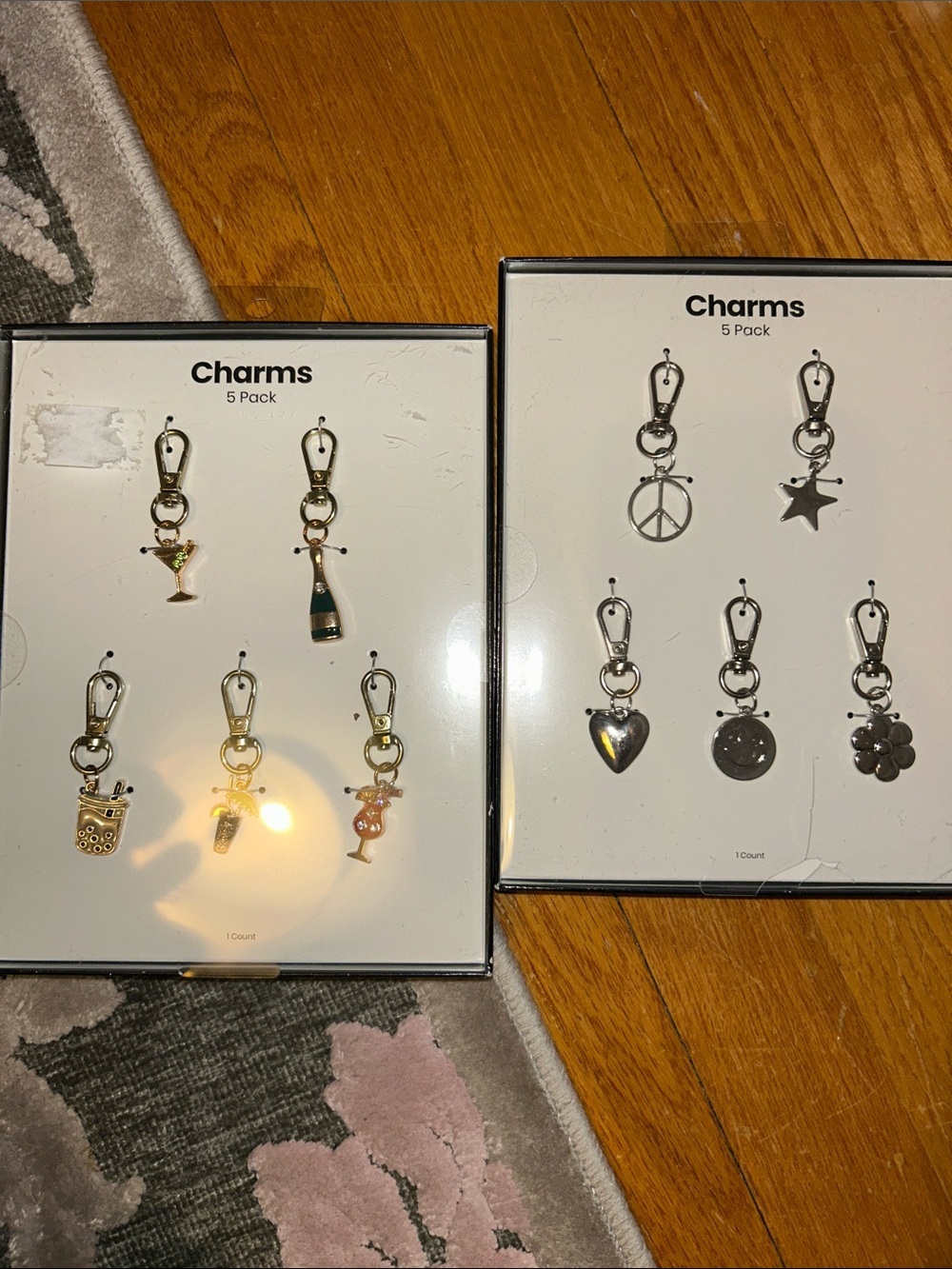 New universal metal charm clips